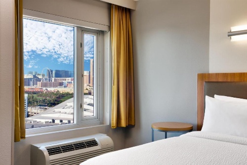 SpringHill Suites by Marriott Las Vegas Convention Center image 18