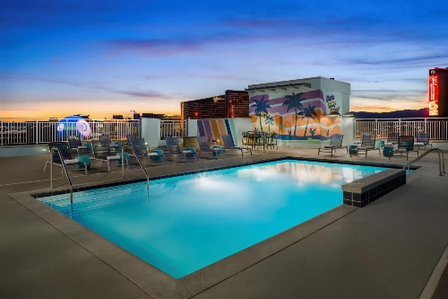 SpringHill Suites by Marriott Las Vegas Convention Center image 2